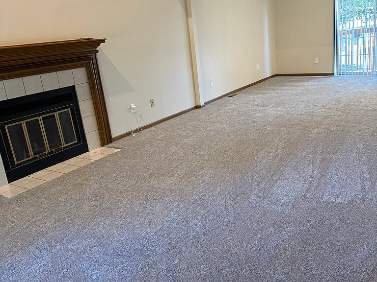 1320 NW Village Dr — Photo 3