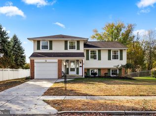 4 Sleepy Hollow Rd, Stratford, NJ 08084