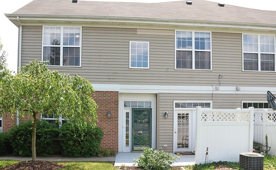 1st image of 2271 Colfax Ln #6