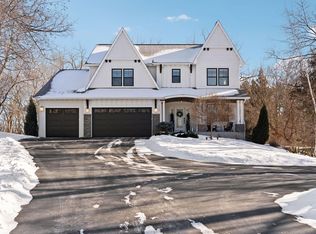 5213 Woodhill Rd, Minnetonka, MN 55345