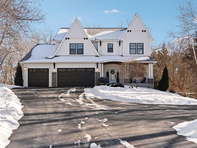 5213 Woodhill Rd, Minnetonka, MN, 55345