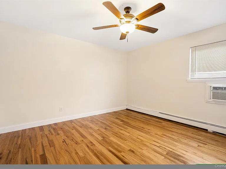 34 Manor Dr #34 — Photo 8