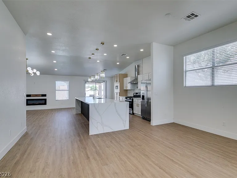 7824 Villa Finestra Dr — Photo 3