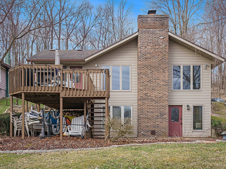 1st image of 1149 Lake Dr
