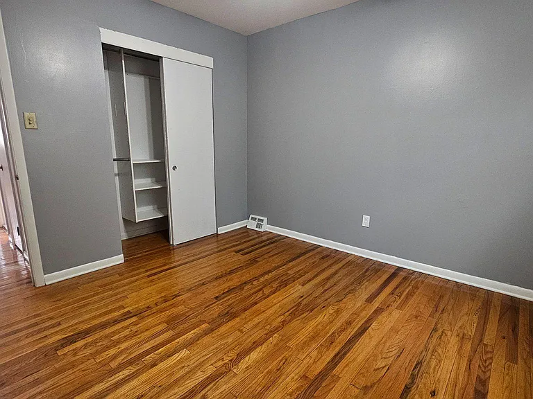 328 Rees Dr — Photo 36