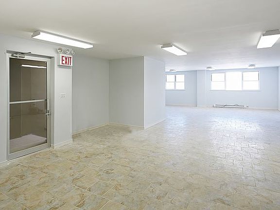 4th image of 2511 49th St