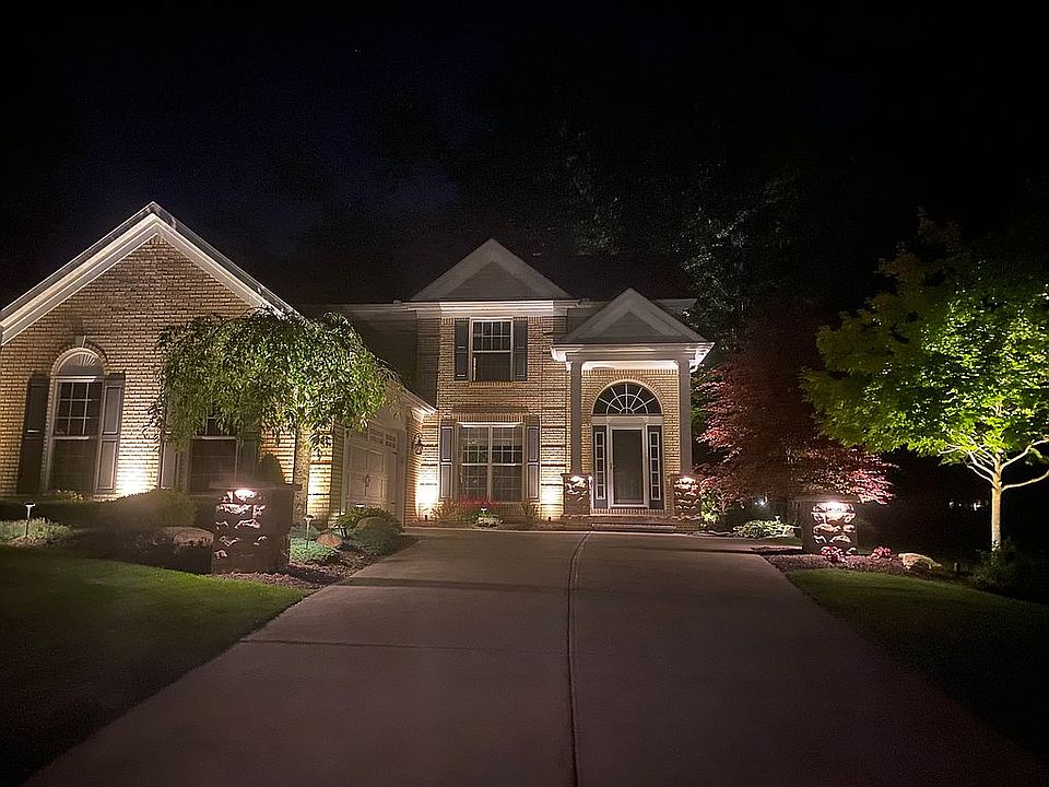 1st image of 19939 Hazen Dr