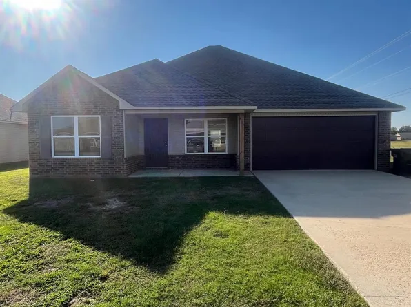 3701 Churchill Dr, Jonesboro, AR 72404