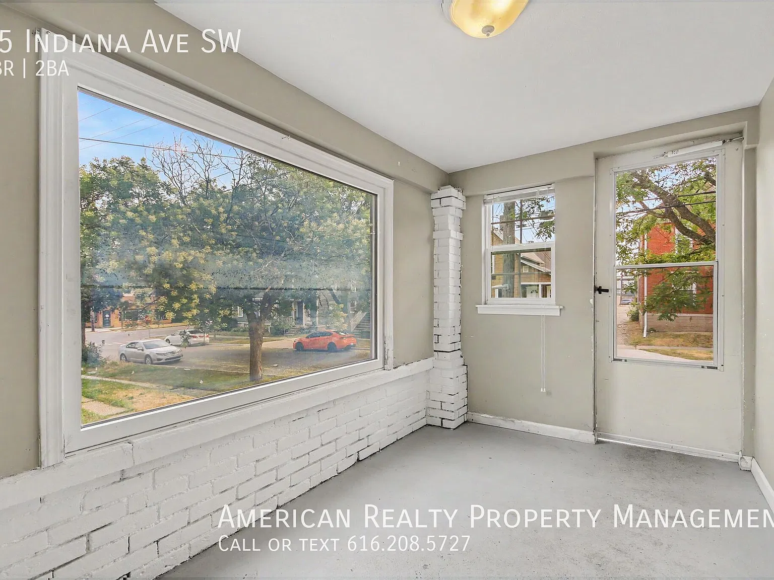 4 bed, 1255 sqft, $2,300 — Photo 2