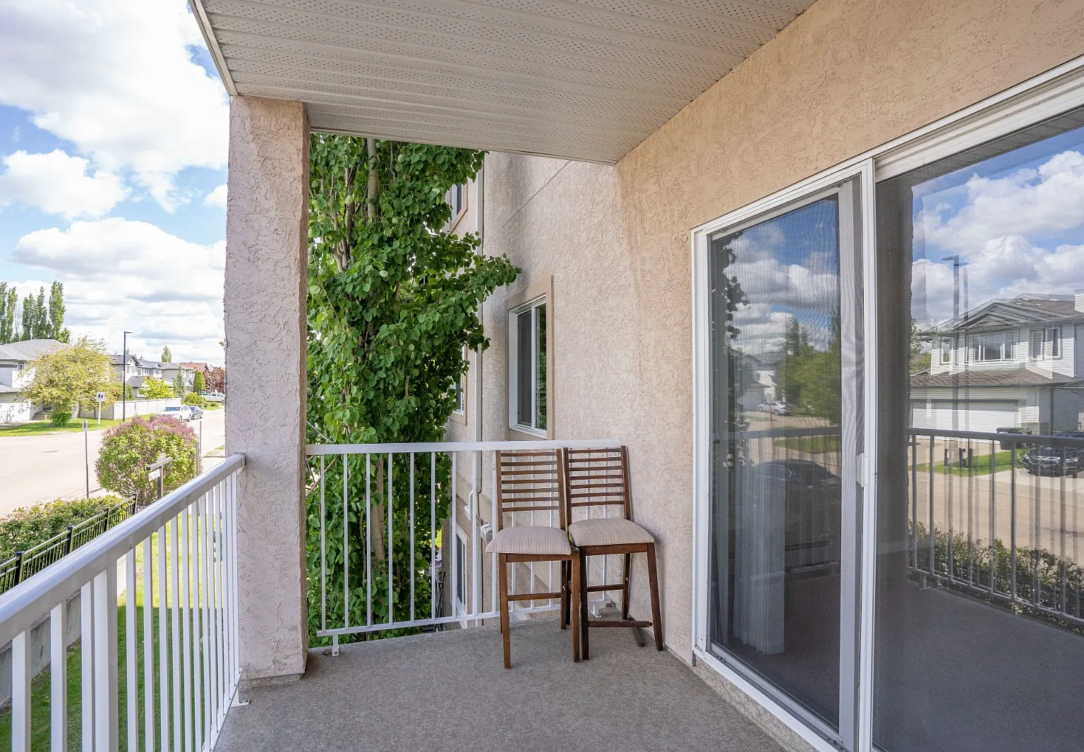 1 bed, 638 sqft, $1,300 — Photo 3