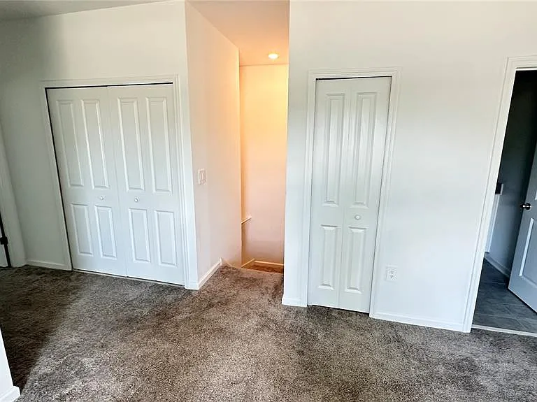 3255 Laurent Loop — Photo 9