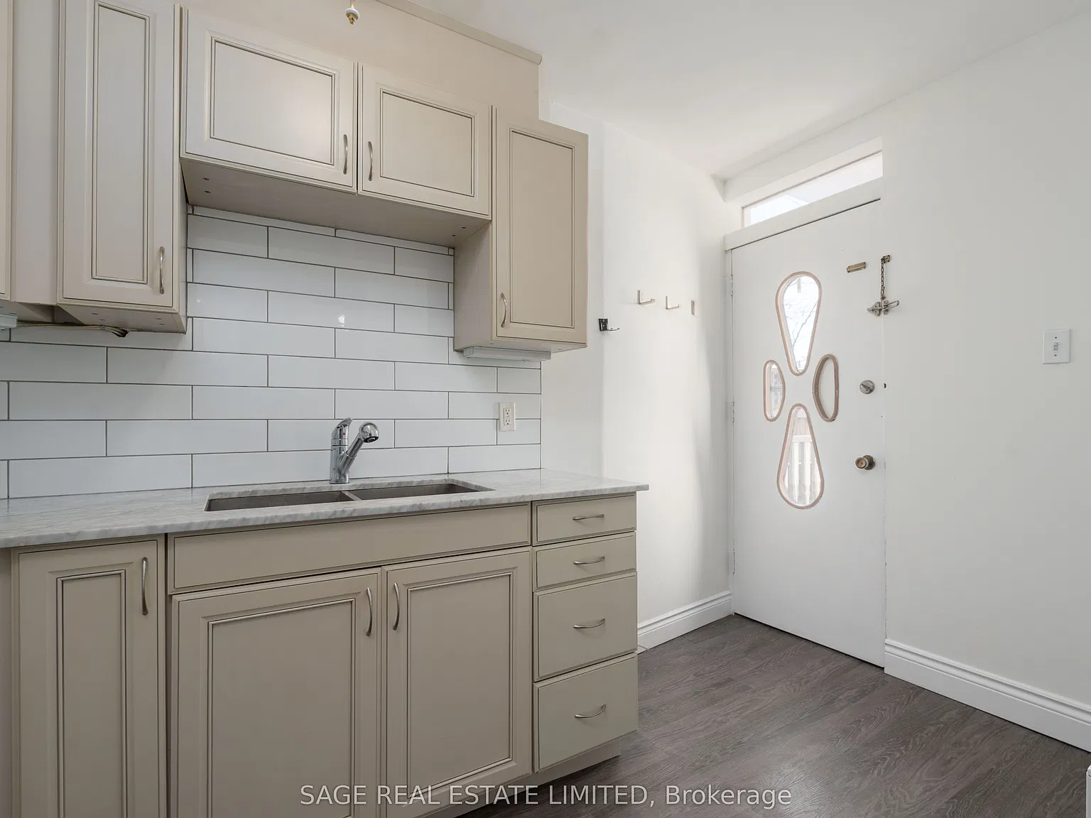 1 bed, $1,595 — Photo 2