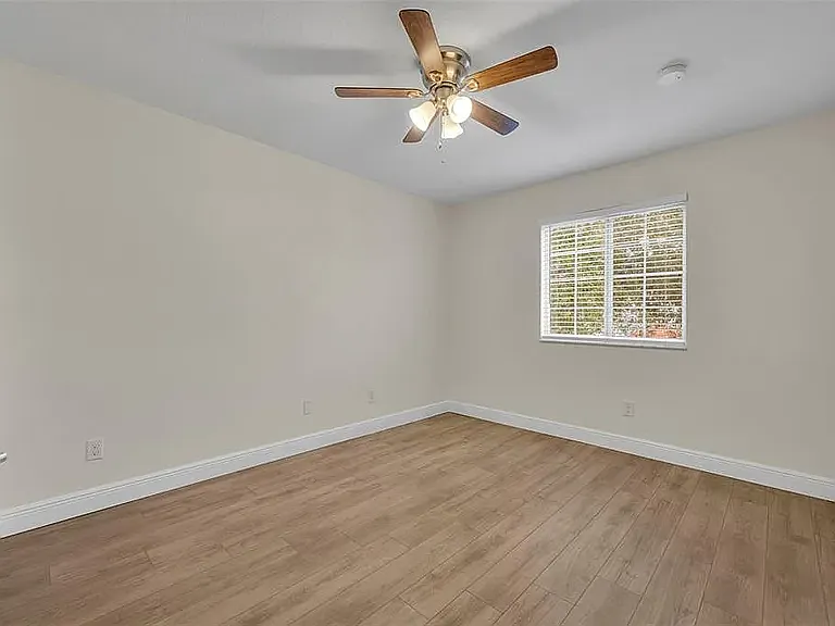 1172 S Beach Cir — Photo 13