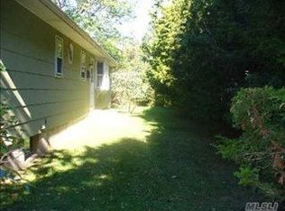 2350 Reeve Rd, Mattituck, NY 11952