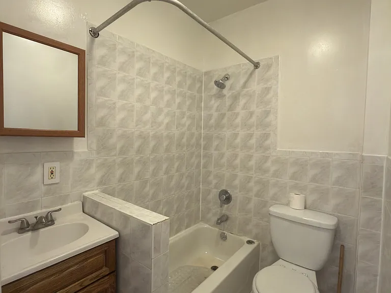 86 Ryerson St #2 — Photo 12