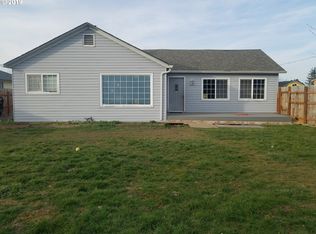 909 W Main St, Molalla, OR 97038