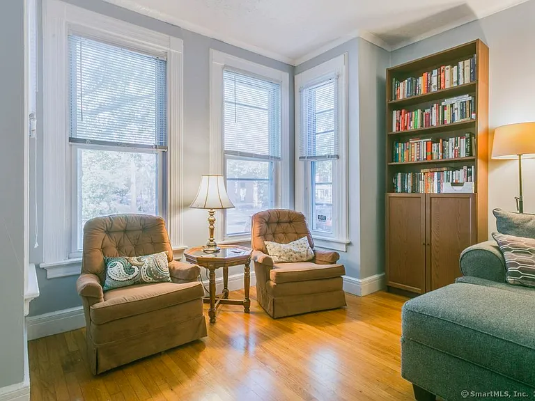 28 Edwards St #1 — Photo 4
