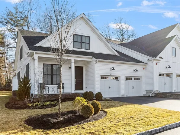33 Wheeler Dr #33, Boxborough, MA 01719