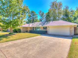 4010 Briarcrest Dr, Norman, OK 73072