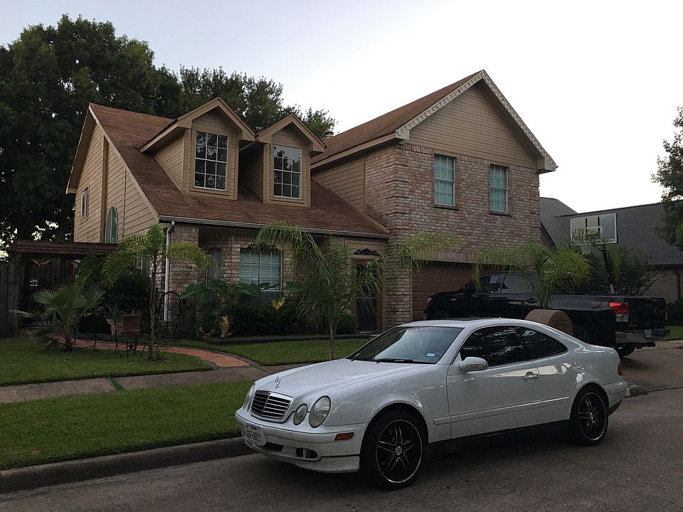 2nd image of 13519 Avonshire Dr