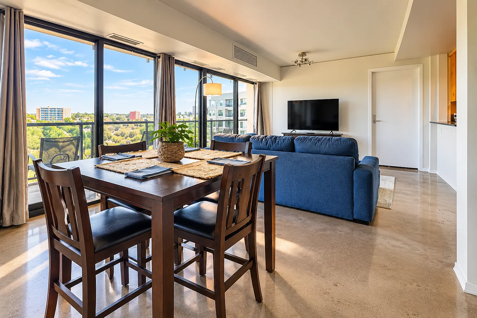 1 bed, 950 sqft, $2,400 — Photo 3