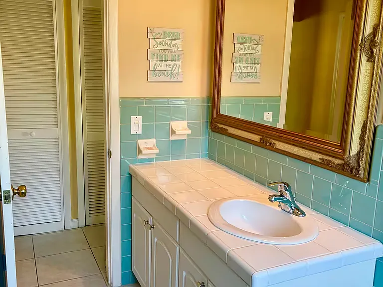 1818 Ridgewood St — Photo 14