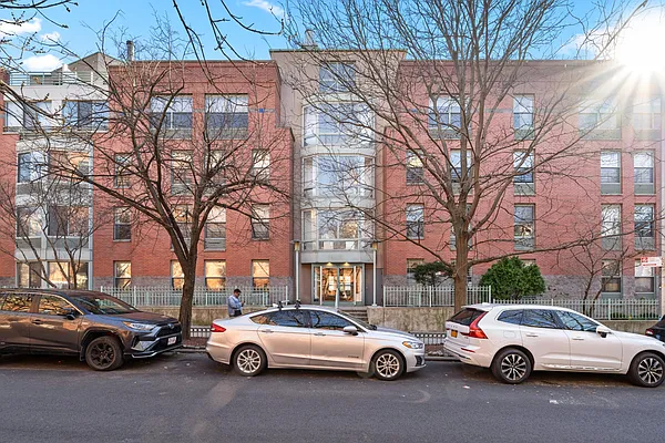 Sold by Hauseit LLC | media 31