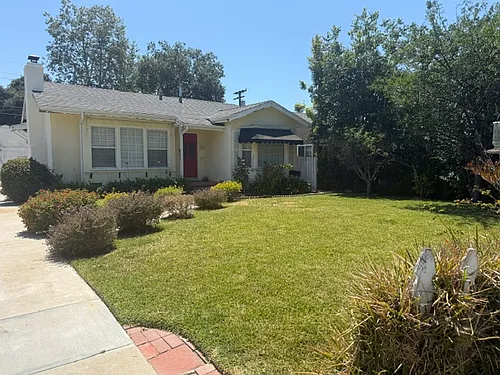 1610 Riverside Dr Photo 1