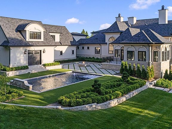 4th image of 575 Chase Ln