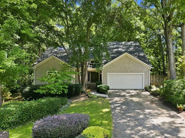 2267 Belle Vista Ct, Marietta, GA 30062