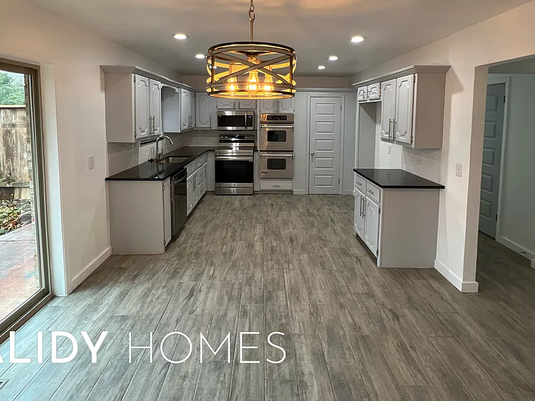 12510 Maple Ridge Rd — Photo 14