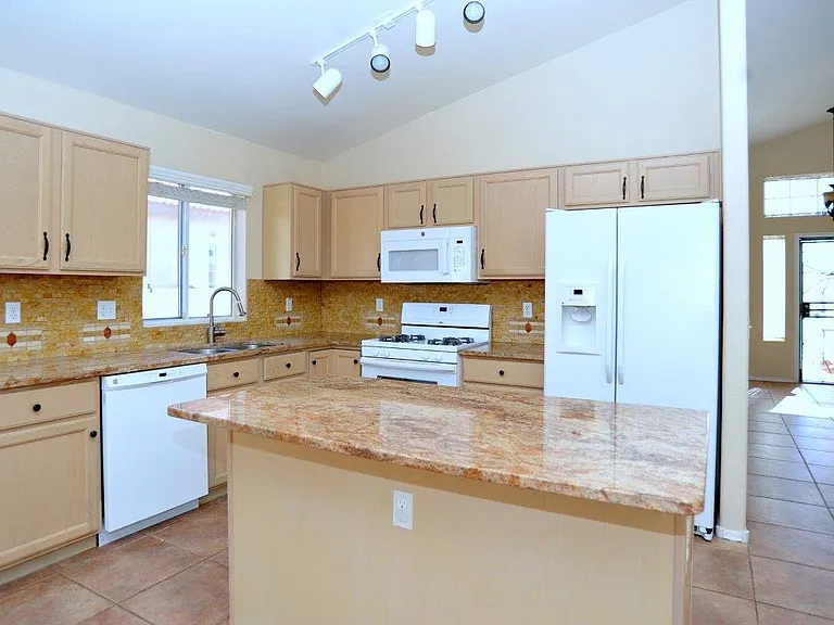 115 E Atelier Way — Photo 6