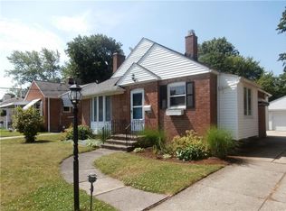 1806 Maple St, Wickliffe, OH 44092