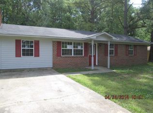 203 Greenbriar Dr, Vicksburg, MS 39180