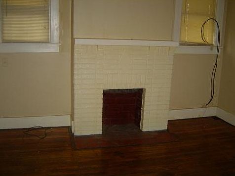 2nd image of 872 Evergreen St