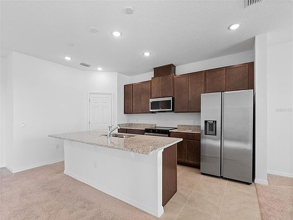 3rd image of 329 Marion Loop