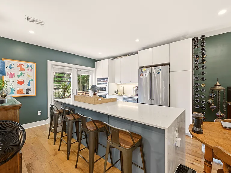 1221 Oates St NE #B — Photo 6
