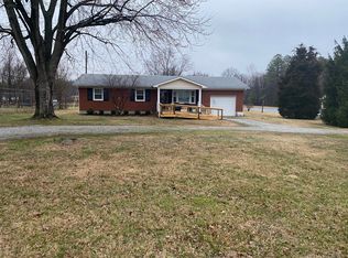 809 1/2 Mount Holly Rd, Fairdale, KY 40118