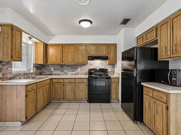 2nd image of 1544 Providence Blvd