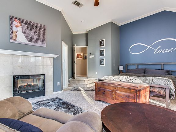 3rd image of 901 Lea Meadow Dr