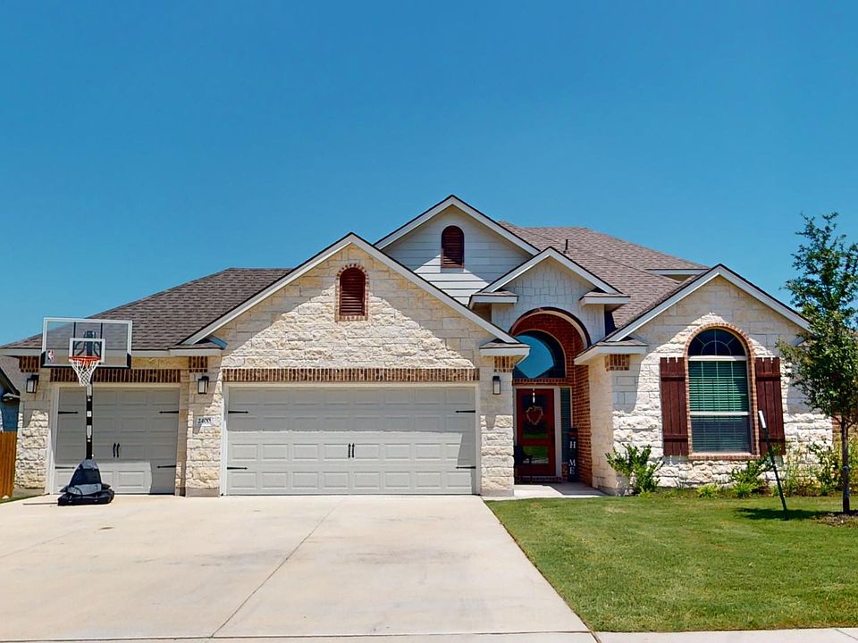 1st image of 2400 Lavigne Ct