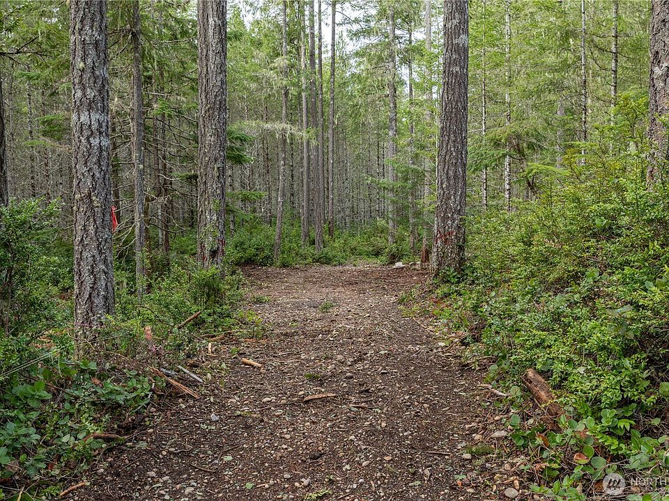 1st image of 230 E Blackberry Lane
