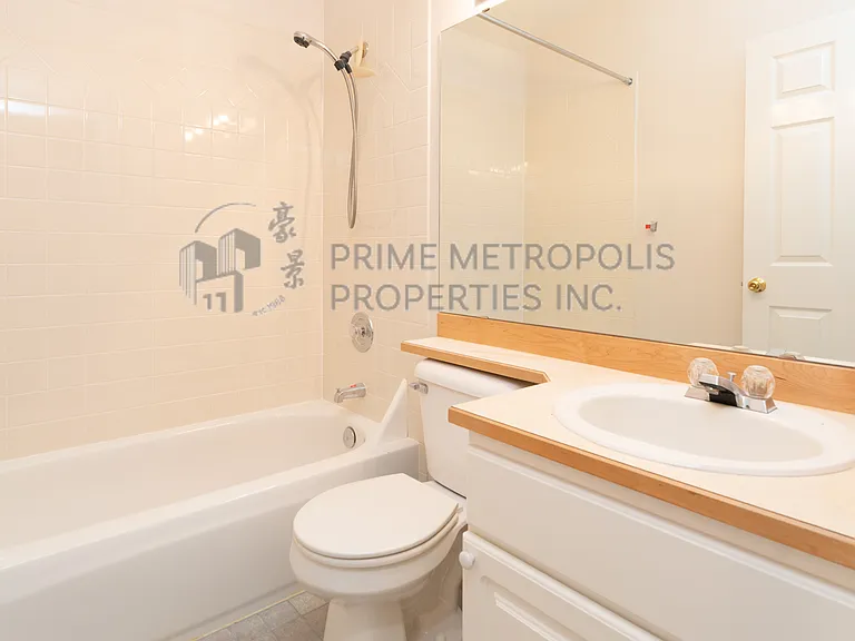 9808 NE 130th Pl #1 — Photo 18
