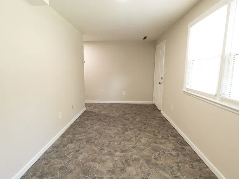 2804 Isherwood Dr — Photo 17