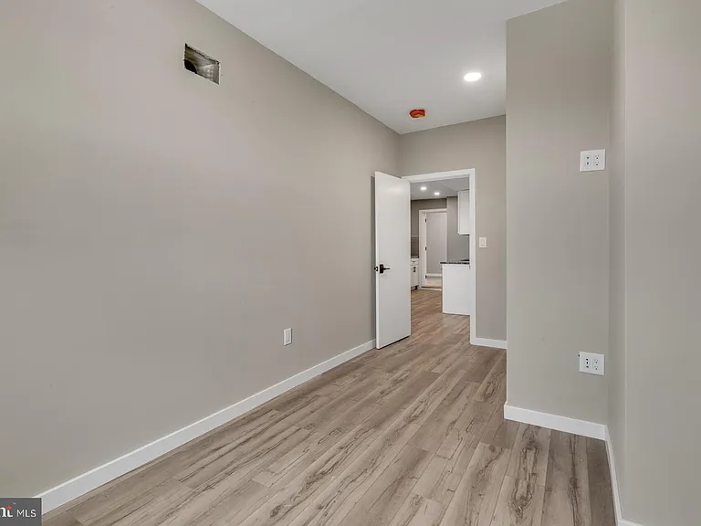 435 W Susquehanna Ave #2 — Photo 17