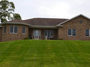 6337 Route 136, Worthington, IA 52078