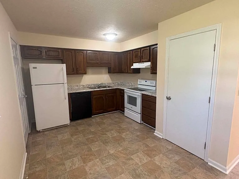1709 McGregor Ct #A — Photo 4