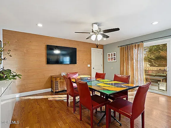 323 Suburban Dr — Photo 12