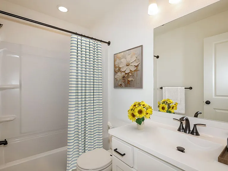 1625 Reagan Dr — Photo 10