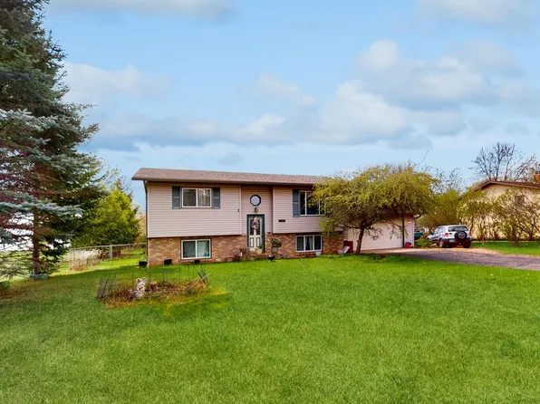 1563 Cypress Rd, Saint Cloud, MN 56303